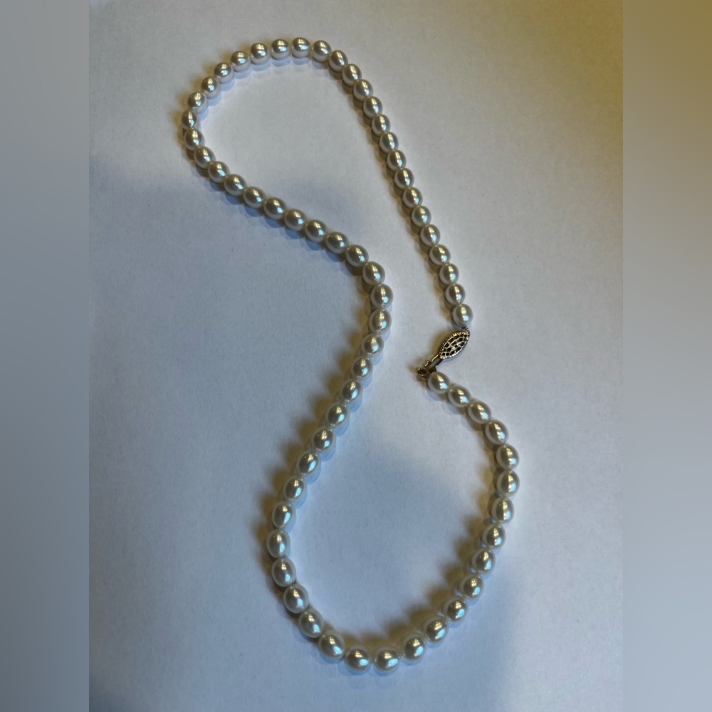 Elegant White Pearl Necklace 21” long